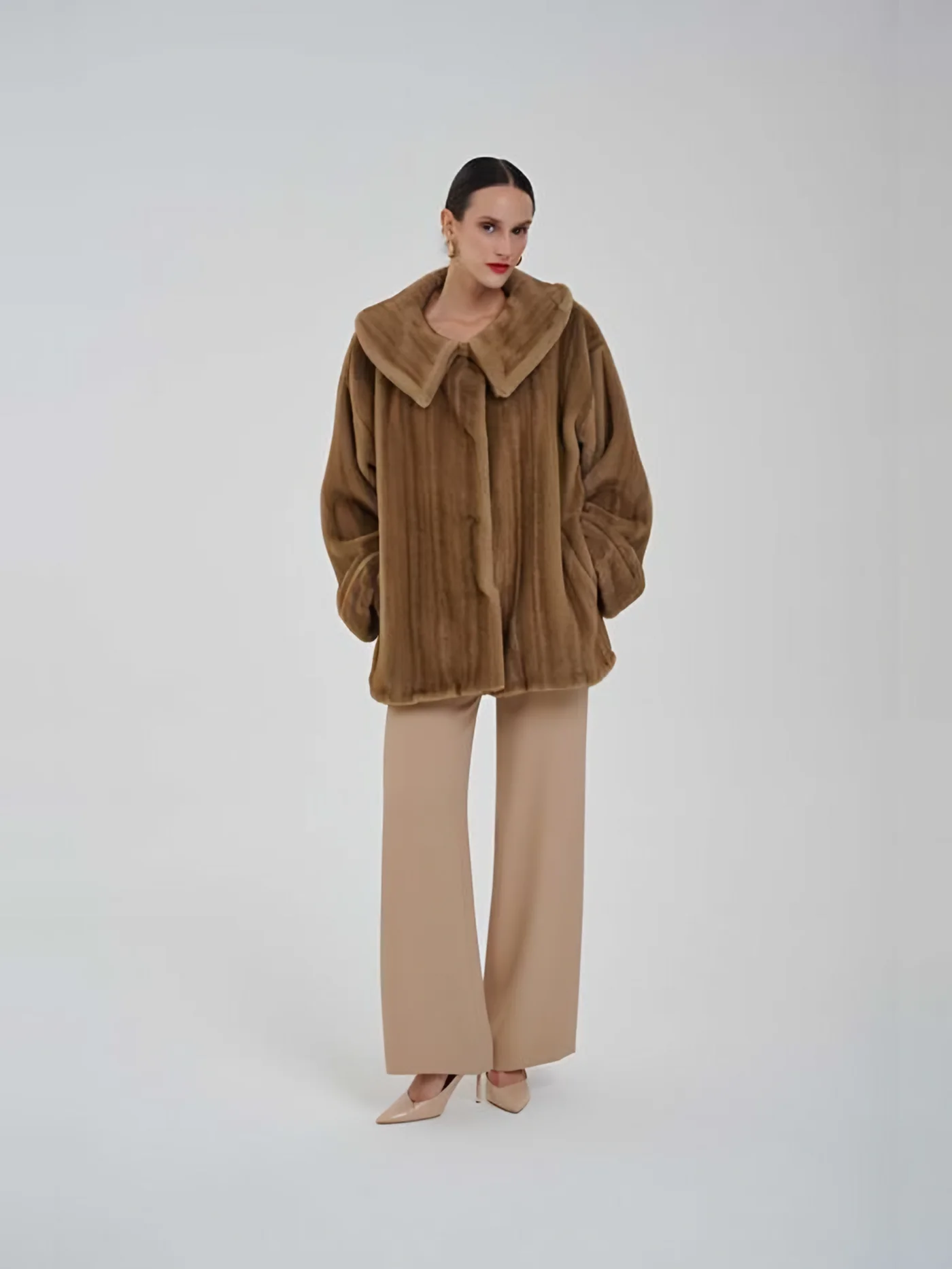 Short Plush Coat — BALIZZA