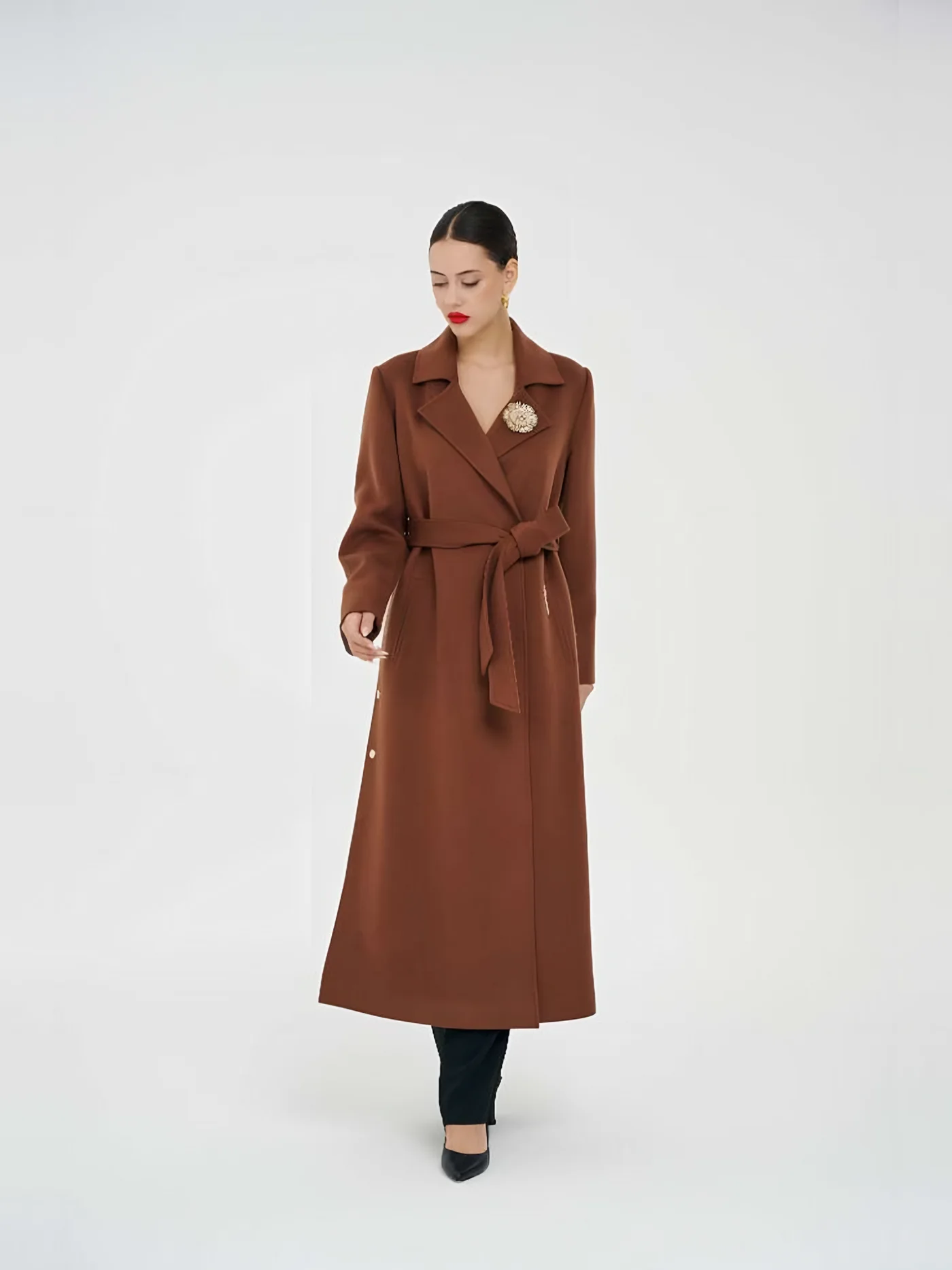 Belted Coat with Brooch — عارضة ترتدي · 1/1
